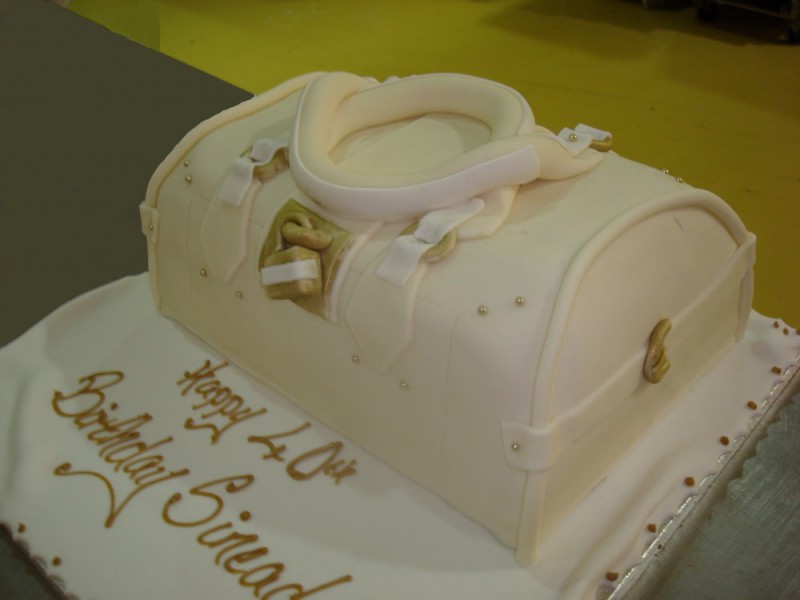 Cream and Gold Handbag cake